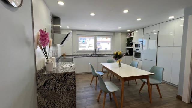4 soveværelse Byhus til salg i Cómpeta - € 445.000 (Ref: 8915330)