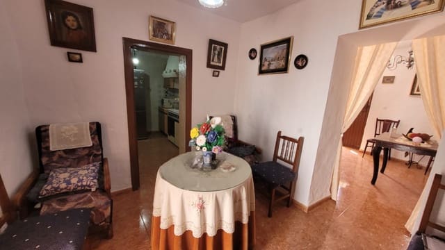 3 makuuhuone Omakotitalo myytävänä paikassa Benamargosa - 85 000 € (Ref: 8915332)