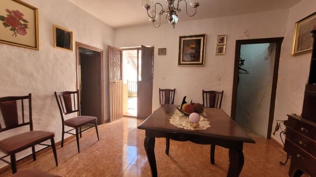 3 makuuhuone Omakotitalo myytävänä paikassa Benamargosa - 85 000 € (Ref: 8915332)