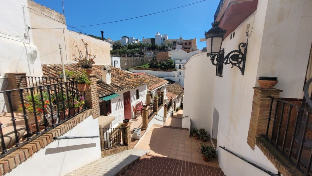 3 chambre Maison de Ville à vendre à Benamargosa - 85 000 € (Ref: 8915332)