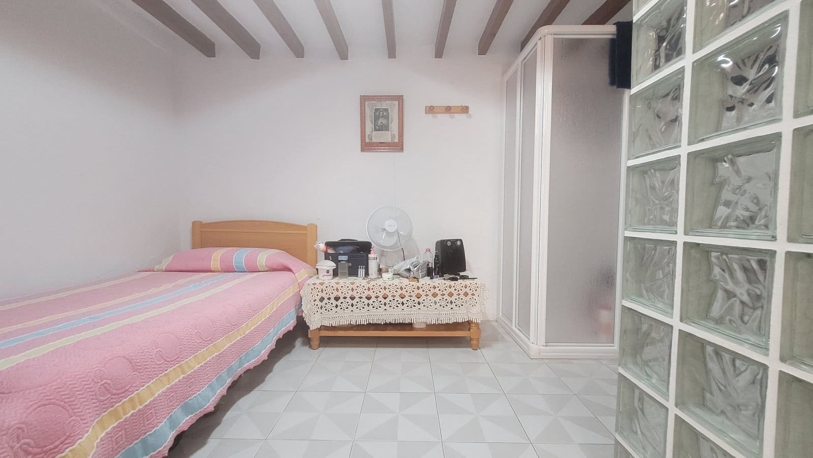 4 bedroom Townhouse for sale in Competa with garage - € 145,000 (Ref: 8926876)