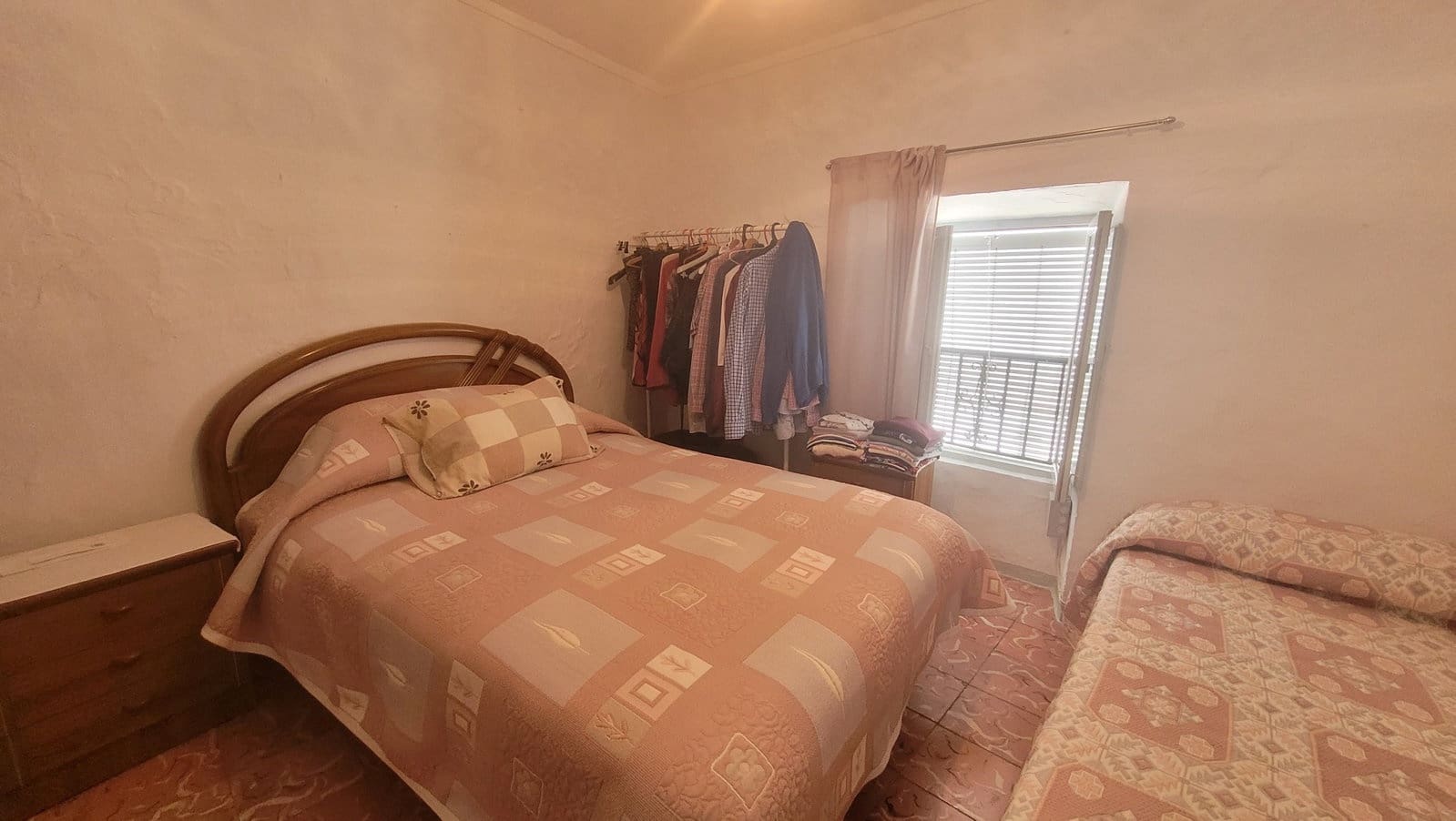4 bedroom Townhouse for sale in Competa with garage - € 145,000 (Ref: 8926876)