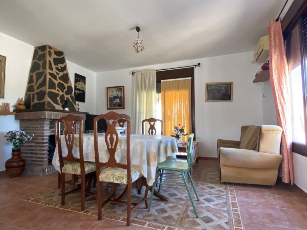 3 camera da letto Villa in vendita in Canillas de Aceituno con piscina garage - 299.000 € (Rif: 8926877)