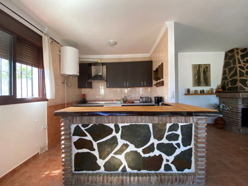 3 camera da letto Villa in vendita in Canillas de Aceituno con piscina garage - 299.000 € (Rif: 8926877)