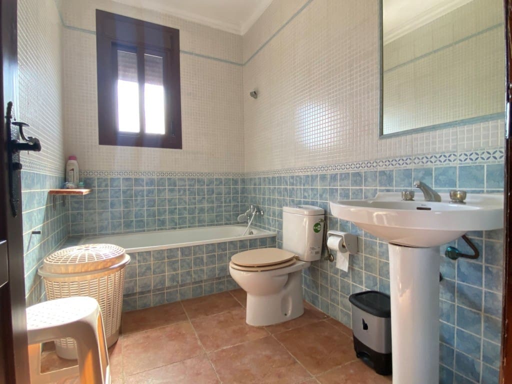 3 camera da letto Villa in vendita in Canillas de Aceituno con piscina garage - 299.000 € (Rif: 8926877)