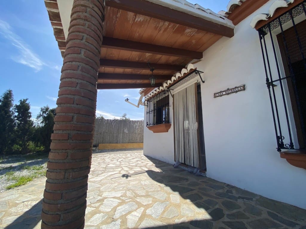 3 camera da letto Villa in vendita in Canillas de Aceituno con piscina garage - 299.000 € (Rif: 8926877)