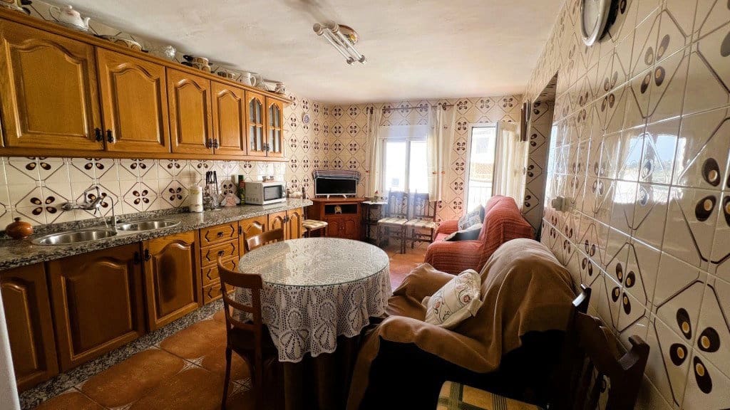 3 bedroom Townhouse for sale in Competa - € 189,000 (Ref: 8929270)