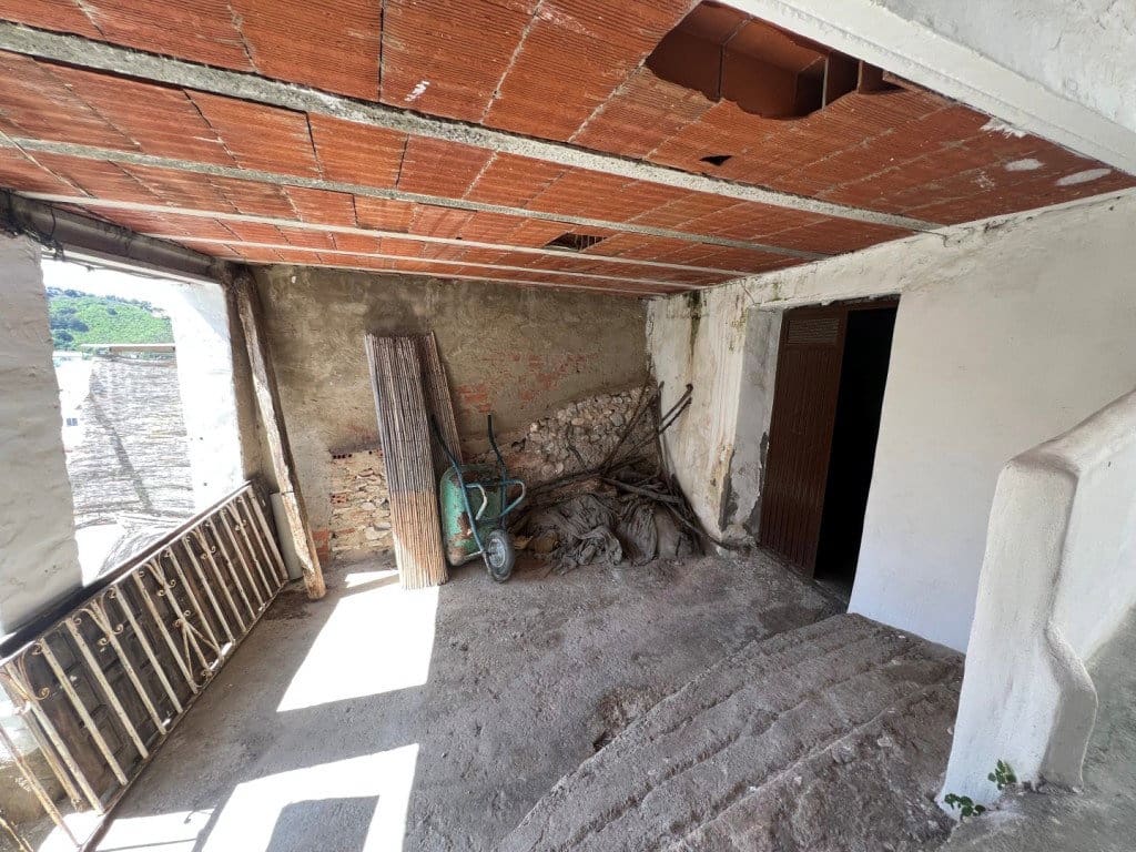 3 bedroom Townhouse for sale in Competa - € 189,000 (Ref: 8929270)