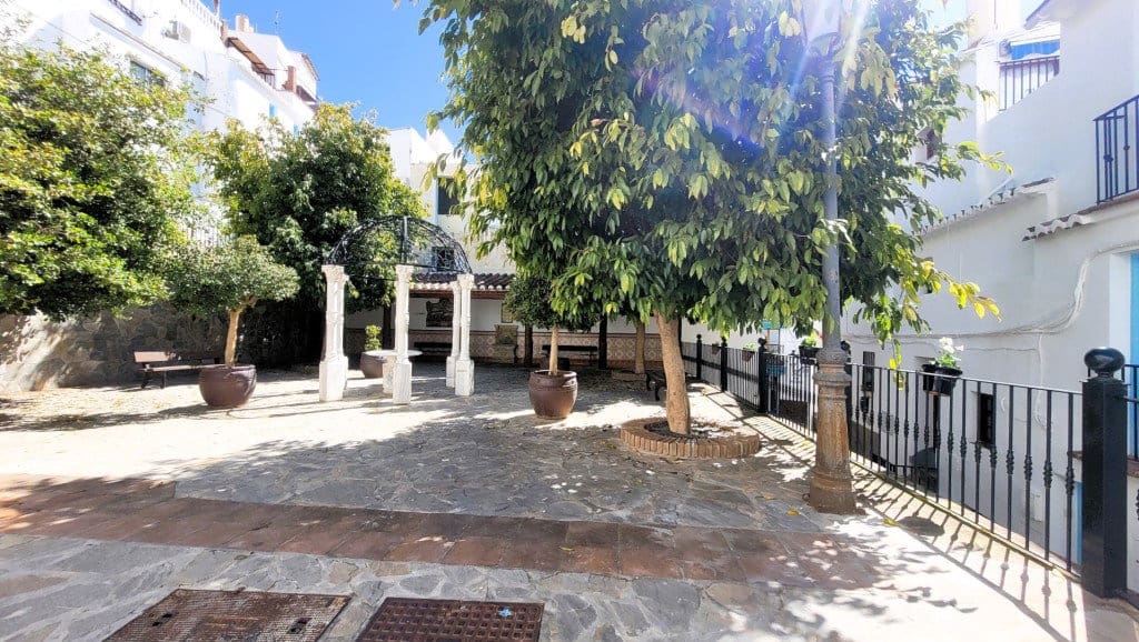 3 bedroom Townhouse for sale in Competa - € 189,000 (Ref: 8929270)