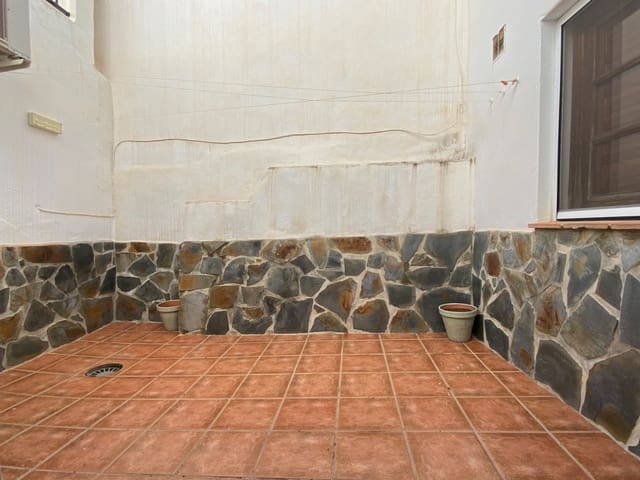 2 soverom Hus til salgs i Canillas de Aceituno - € 165 000 (Ref: 8946768)