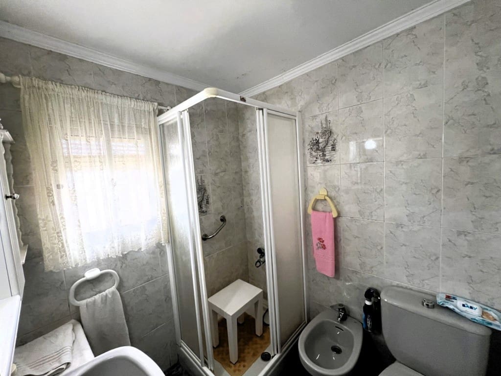 4 soveværelse Byhus til salg i Competa - € 170.000 (Ref: 8957001)