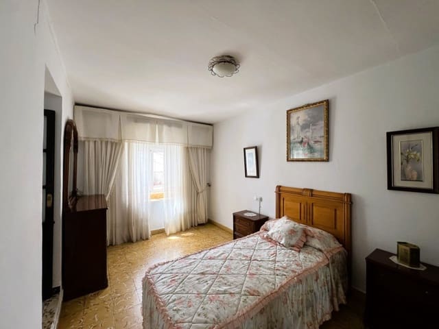 4 soveværelse Byhus til salg i Cómpeta - € 170.000 (Ref: 8957001)