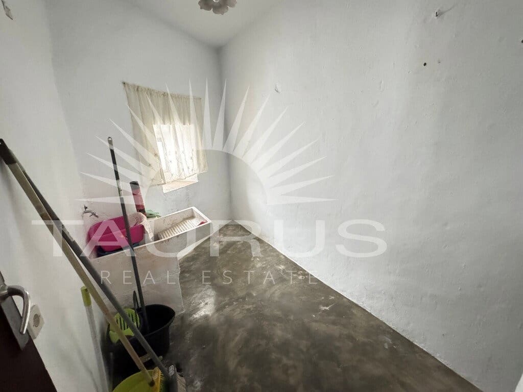 4 bedroom Townhouse for sale in Competa - € 170,000 (Ref: 8957001)