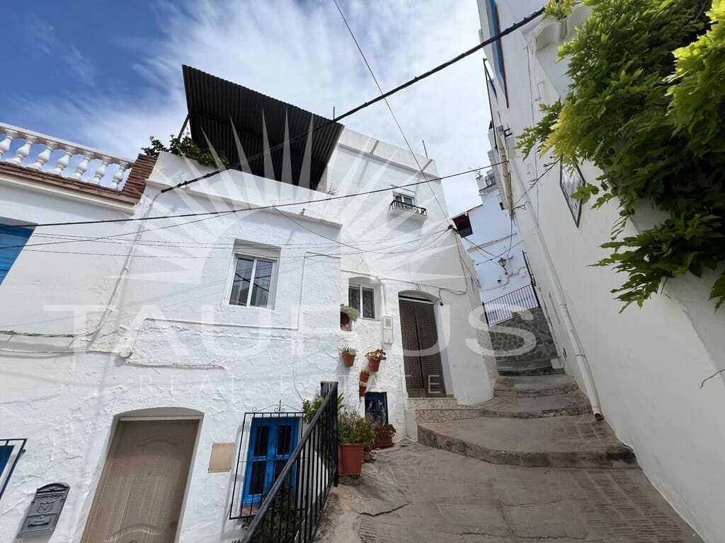 4 Zimmer Haus zu verkaufen in Competa - 170.000 € (Ref: 8957001)