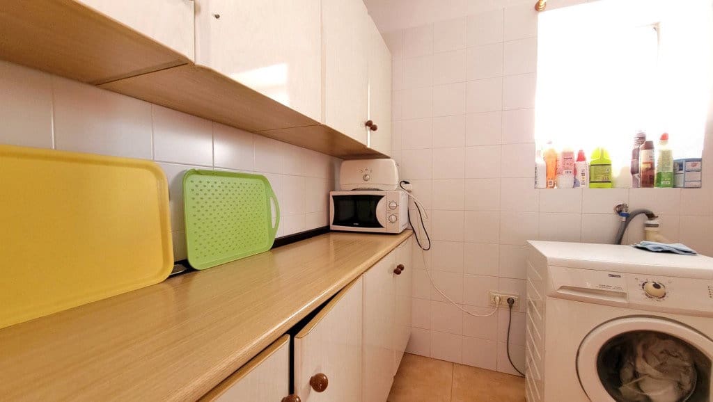 4 bedroom Townhouse for sale in Competa with pool garage - € 599,000 (Ref: 8970550)