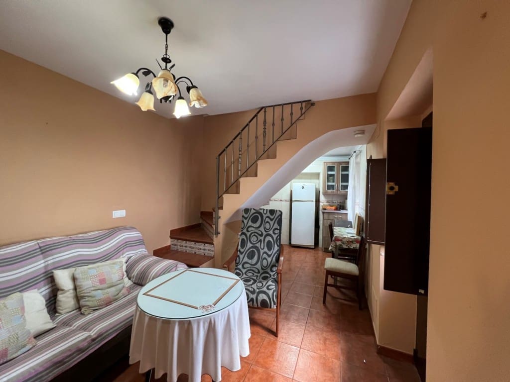 3 soveværelse Byhus til salg i Competa - € 168.000 (Ref: 9003371)