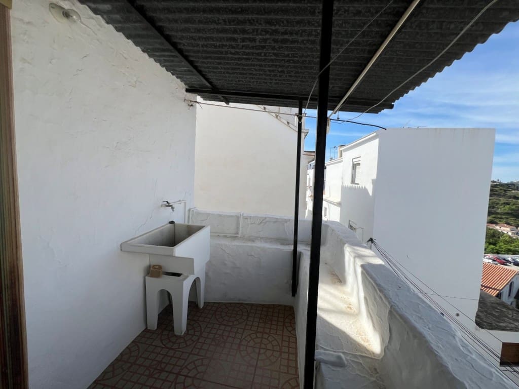 3 soveværelse Byhus til salg i Competa - € 168.000 (Ref: 9003371)