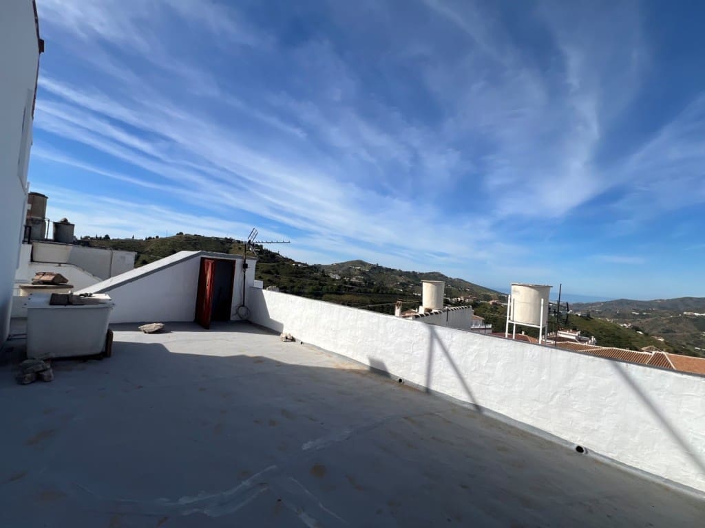 3 soveværelse Byhus til salg i Competa - € 168.000 (Ref: 9003371)