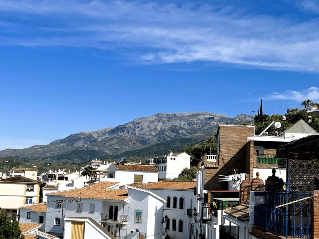 3 soveværelse Byhus til salg i Competa - € 168.000 (Ref: 9003371)