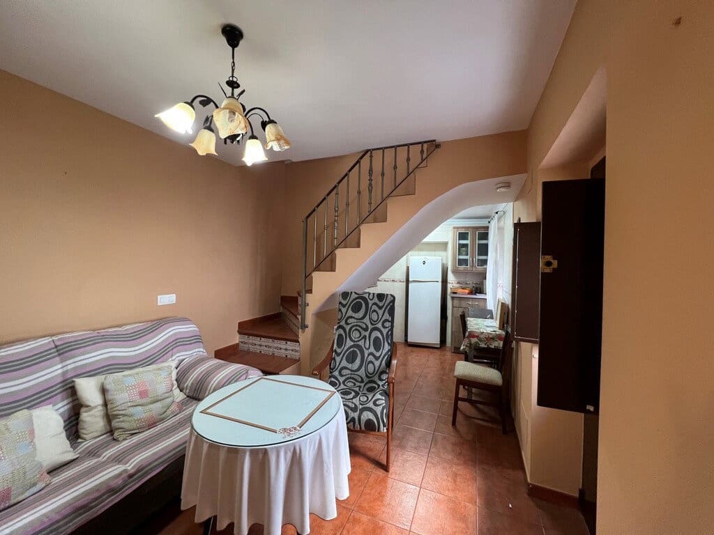 3 bedroom Townhouse for sale in Competa - € 158,000 (Ref: 9003371)