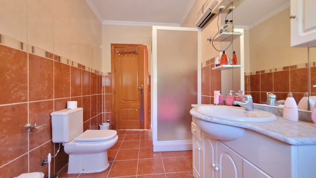 3 soveværelse Byhus til salg i Competa med swimmingpool - € 228.000 (Ref: 9014476)