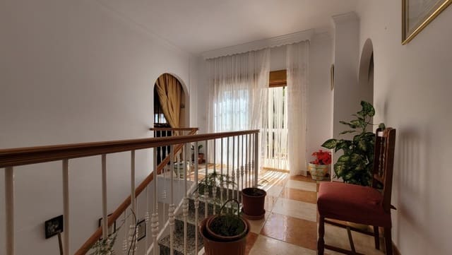 3 bedroom Townhouse for sale in Cómpeta with pool - € 228,000 (Ref: 9014476)