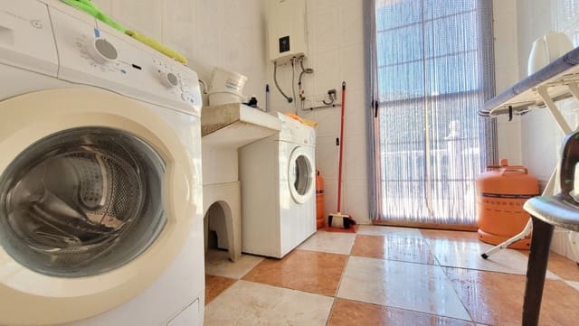 3 bedroom Townhouse for sale in Cómpeta with pool - € 228,000 (Ref: 9014476)