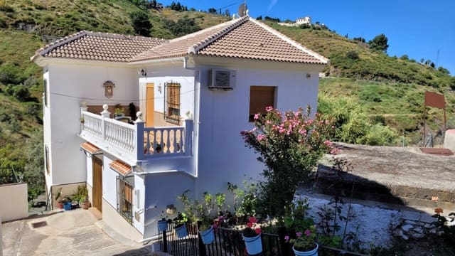 3 bedroom Townhouse for sale in Cómpeta with pool - € 228,000 (Ref: 9014476)