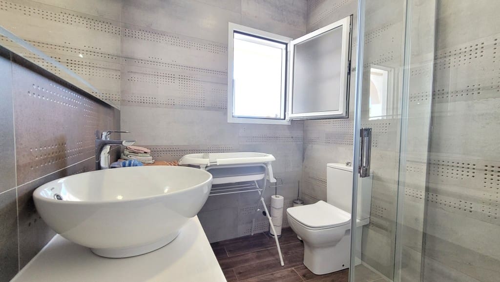 3 soveværelse Byhus til salg i Corumbela med garage - € 220.000 (Ref: 9014477)