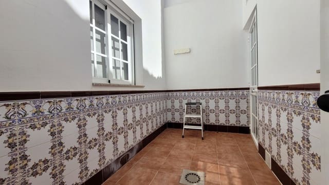 3 sovrum Hus till salu i Sayalonga med garage - 220 000 € (Ref: 9014477)