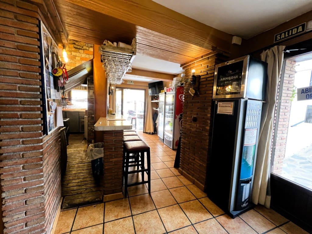 Kommersiell til salgs i Competa - € 600 000 (Ref: 9017276)