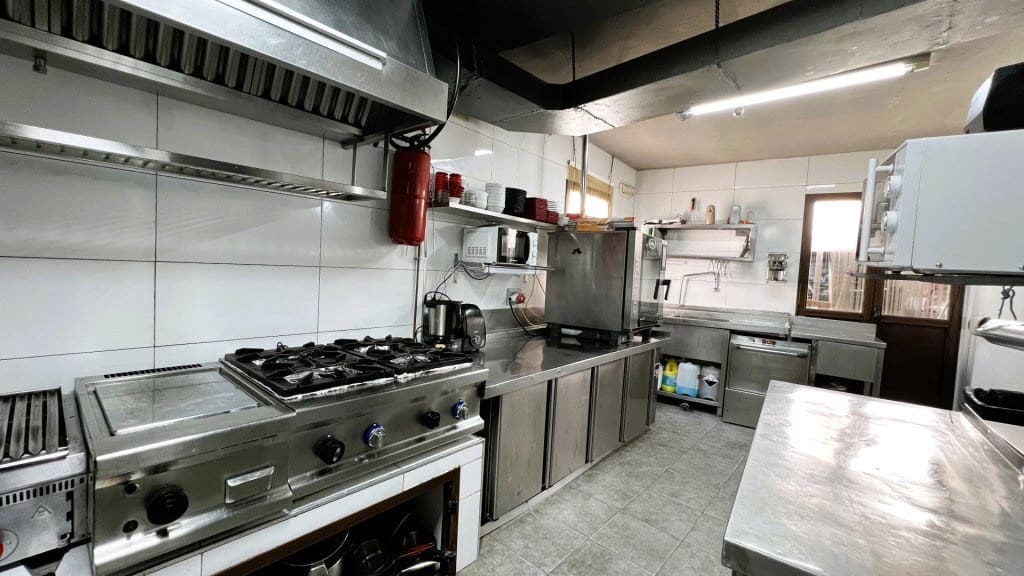 Local Comercial en Cómpeta en venta - 600.000 € (Ref: 9017276)