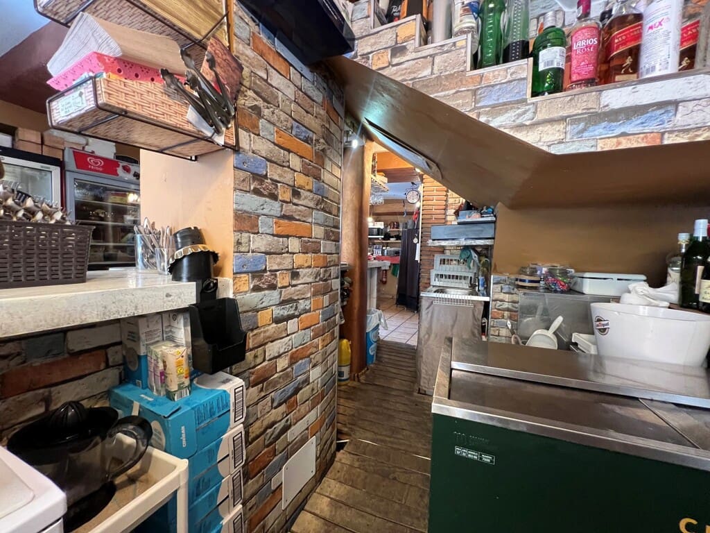 Commercial for sale in Competa - € 600,000 (Ref: 9017276)