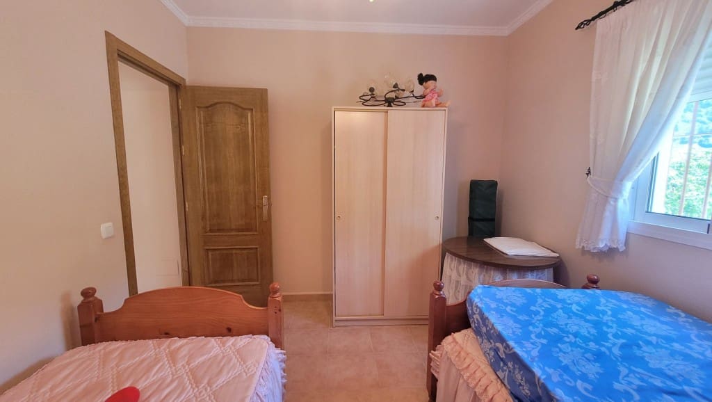 3 soveværelse Finca/Landehus til salg i Canillas de Albaida - € 286.000 (Ref: 9017277)