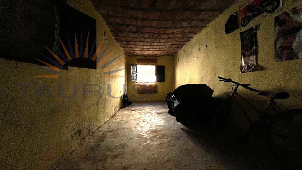 Townhouse for sale in Competa - € 58,000 (Ref: 9017278)