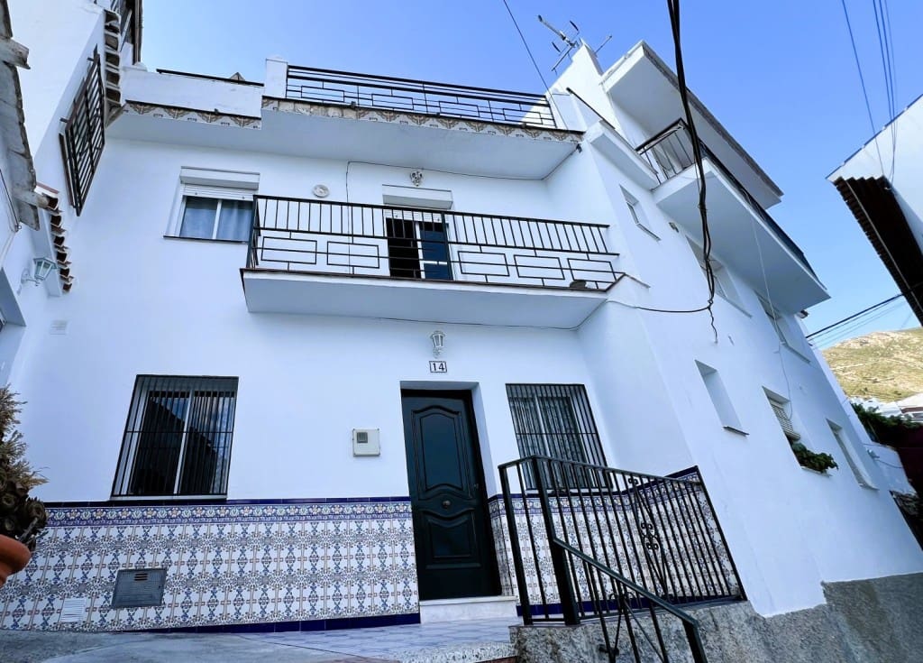 2 soveværelse Byhus til salg i Competa - € 129.000 (Ref: 9029977)