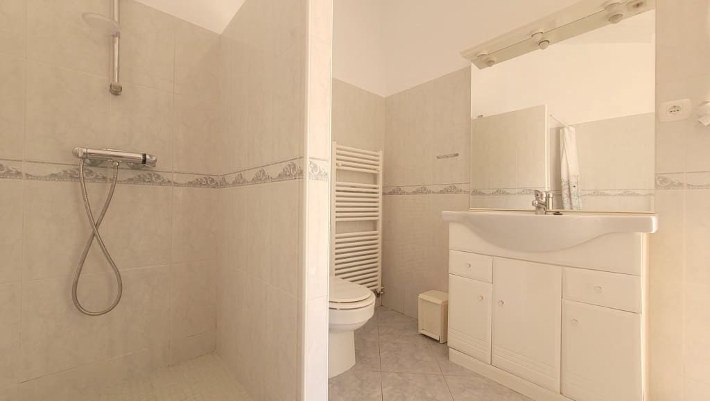 5 soveværelse Villa til salg i Competa med swimmingpool garage - € 395.000 (Ref: 9037028)