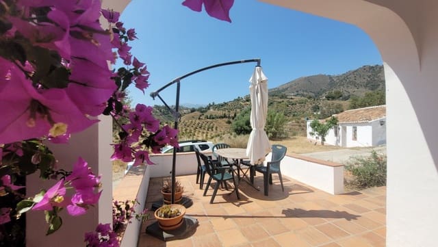 5 soveværelse Villa til salg i Cómpeta med swimmingpool garage - € 395.000 (Ref: 9037028)