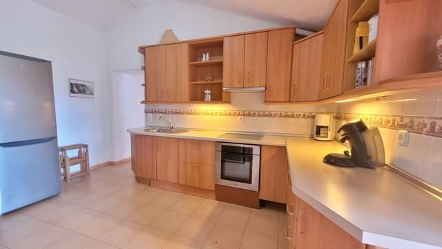 5 soveværelse Villa til salg i Cómpeta med swimmingpool garage - € 395.000 (Ref: 9037028)