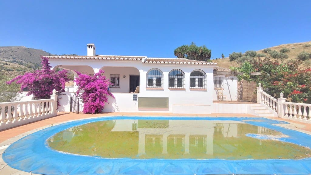 5 soveværelse Villa til salg i Competa med swimmingpool garage - € 395.000 (Ref: 9037028)