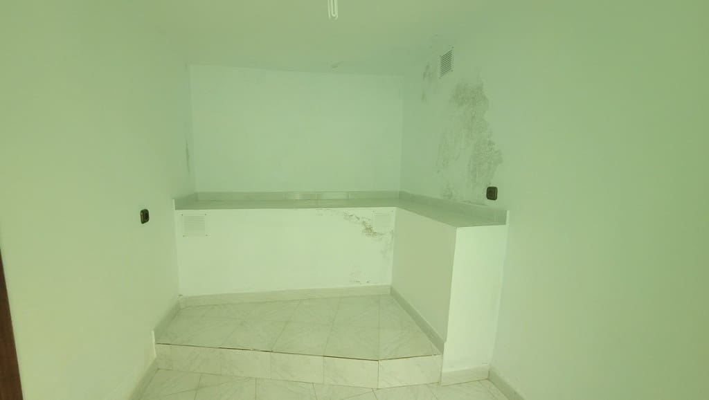 6 soveværelse Byhus til salg i Canillas de Albaida - € 139.950 (Ref: 9085451)