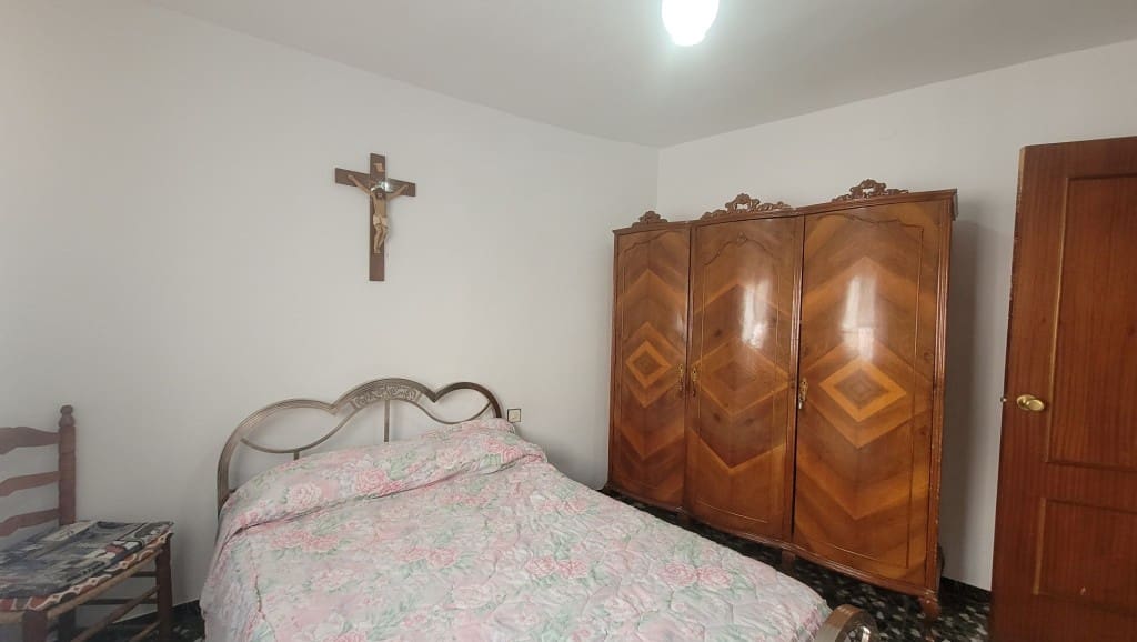 6 soveværelse Byhus til salg i Canillas de Albaida - € 139.950 (Ref: 9085451)