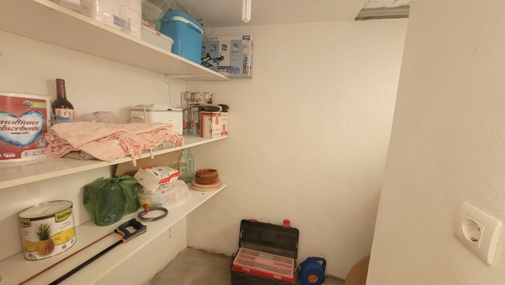 6 soveværelse Byhus til salg i Canillas de Albaida - € 139.950 (Ref: 9085451)