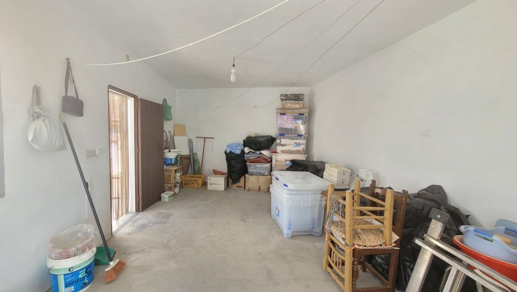 6 soveværelse Byhus til salg i Canillas de Albaida - € 139.950 (Ref: 9085451)