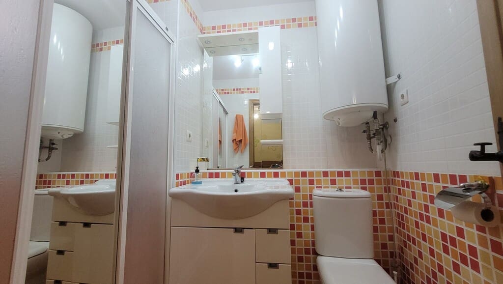 6 slaapkamer Huis te koop in Canillas de Albaida - € 139.950 (Ref: 9085451)