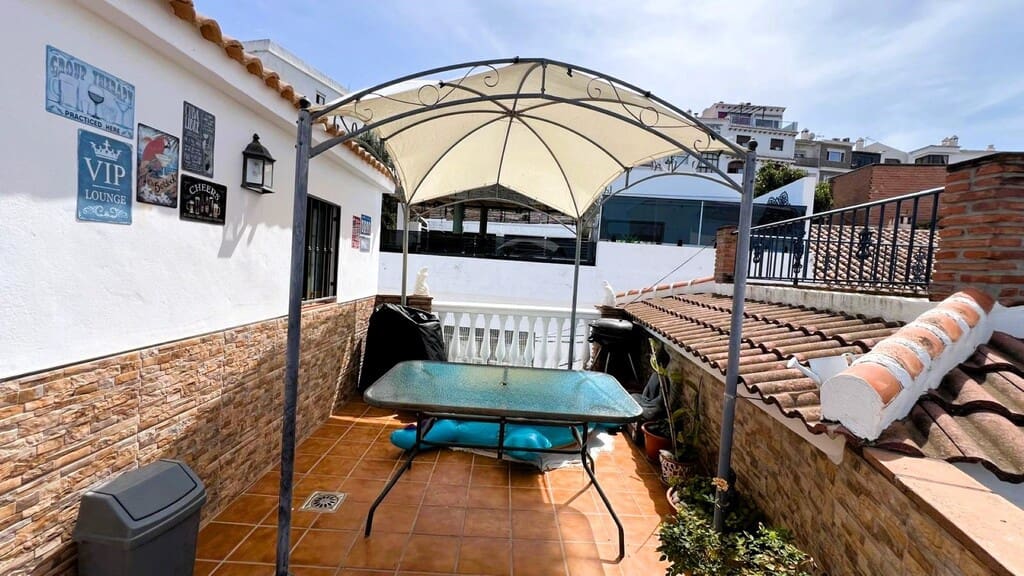 2 Zimmer Haus zu verkaufen in Competa mit Garage - 149.000 € (Ref: 9095425)