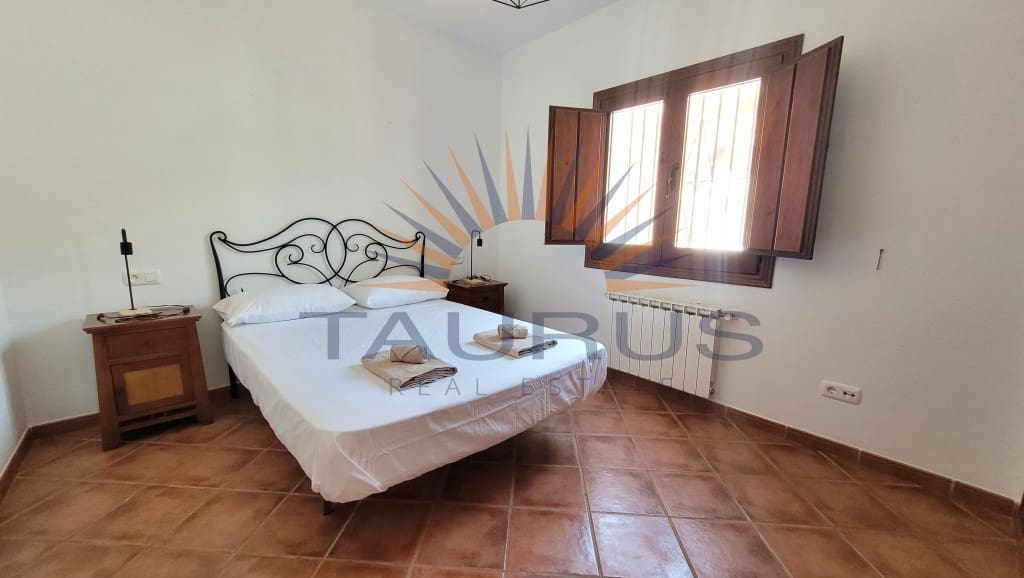 3 slaapkamer Villa te koop in Archez met zwembad - € 349.000 (Ref: 9106420)