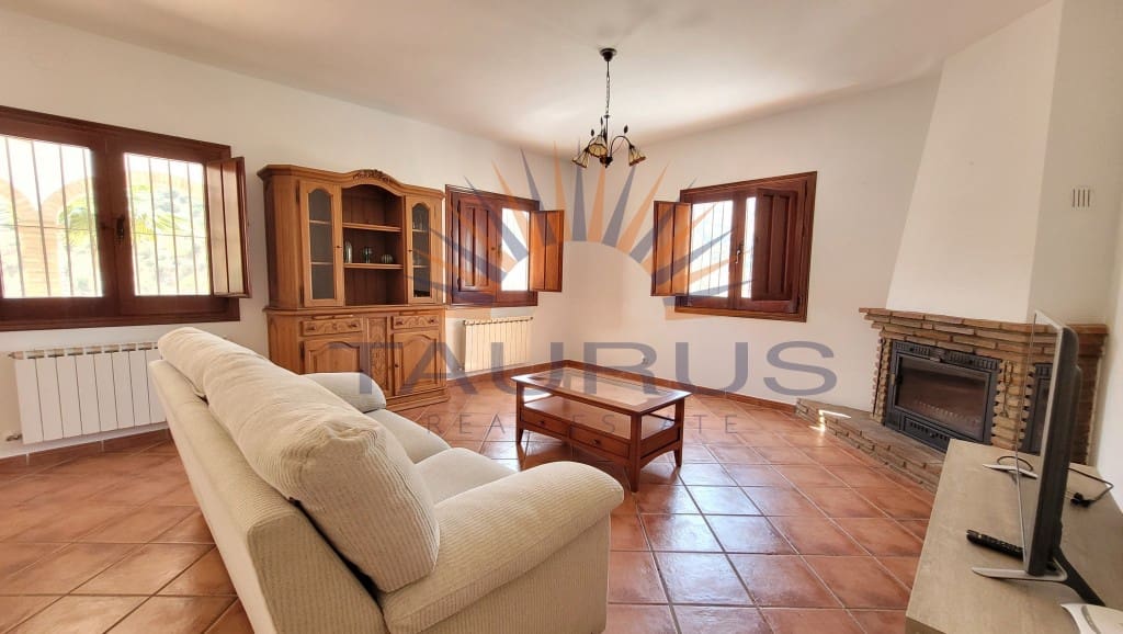 3 slaapkamer Villa te koop in Archez met zwembad - € 349.000 (Ref: 9106420)