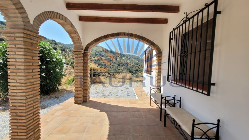 3 slaapkamer Villa te koop in Archez met zwembad - € 349.000 (Ref: 9106420)