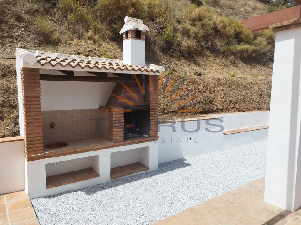 3 slaapkamer Villa te koop in Archez met zwembad - € 349.000 (Ref: 9106420)